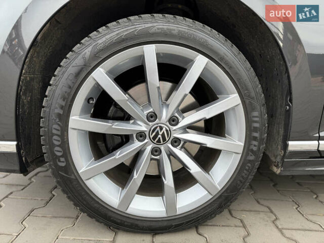 Сірий Фольксваген Пассат, об'ємом двигуна 2 л та пробігом 220 тис. км за 23975 $, фото 42 на Automoto.ua