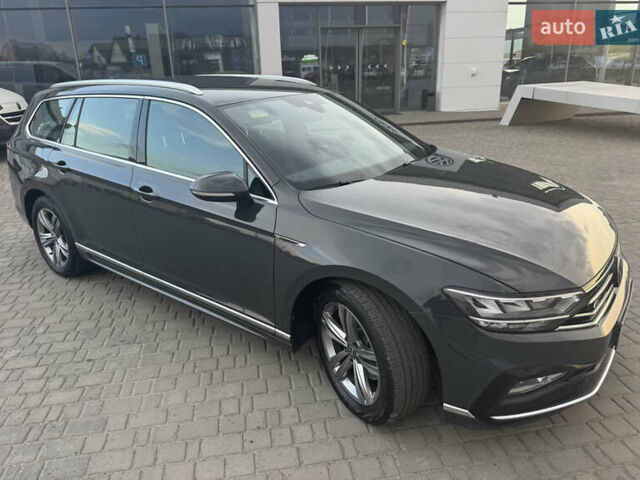 Серый Фольксваген Пассат, объемом двигателя 2 л и пробегом 208 тыс. км за 22700 $, фото 5 на Automoto.ua