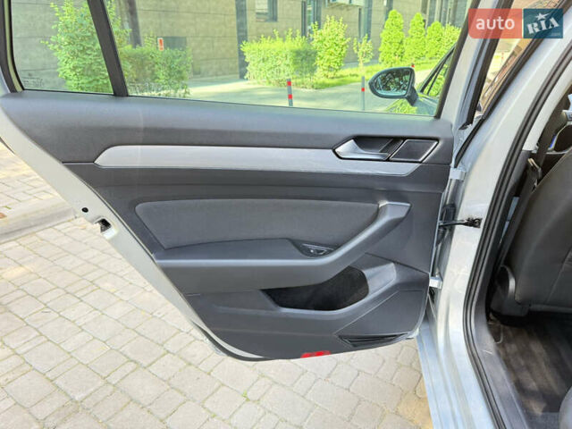 Сірий Фольксваген Пассат, об'ємом двигуна 1.4 л та пробігом 162 тис. км за 24999 $, фото 51 на Automoto.ua