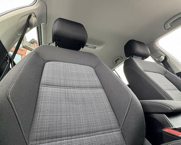 Серый Фольксваген Пассат, объемом двигателя 2 л и пробегом 220 тыс. км за 20500 $, фото 81 на Automoto.ua