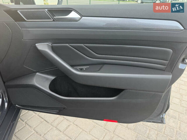 Серый Фольксваген Пассат, объемом двигателя 2 л и пробегом 208 тыс. км за 22750 $, фото 30 на Automoto.ua