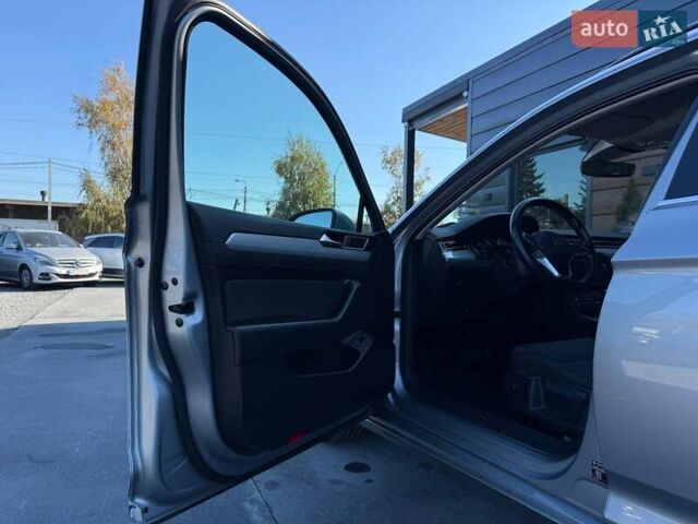 Серый Фольксваген Пассат, объемом двигателя 1.97 л и пробегом 179 тыс. км за 20900 $, фото 16 на Automoto.ua