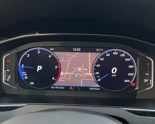 Серый Фольксваген Пассат, объемом двигателя 1.97 л и пробегом 180 тыс. км за 24999 $, фото 47 на Automoto.ua