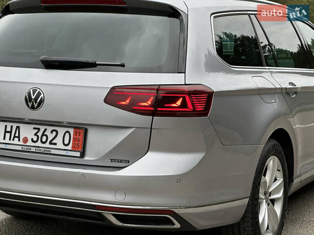 Серый Фольксваген Пассат, объемом двигателя 2 л и пробегом 181 тыс. км за 26499 $, фото 57 на Automoto.ua