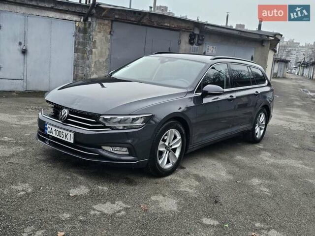 Серый Фольксваген Пассат, объемом двигателя 1.97 л и пробегом 220 тыс. км за 18500 $, фото 2 на Automoto.ua