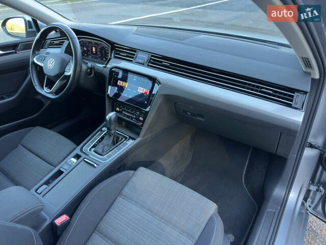 Серый Фольксваген Пассат, объемом двигателя 2 л и пробегом 208 тыс. км за 21999 $, фото 65 на Automoto.ua