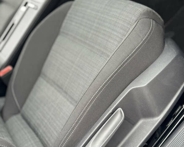 Серый Фольксваген Пассат, объемом двигателя 2 л и пробегом 220 тыс. км за 20500 $, фото 75 на Automoto.ua