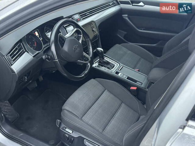 Фольксваген Пассат 2021 в Стрые на Automoto.ua Серый Фольксваген Пассат, объемом двигателя 1.97 л и пробегом 190 тыс. км за 19999 $, фото 51 на Automoto.ua