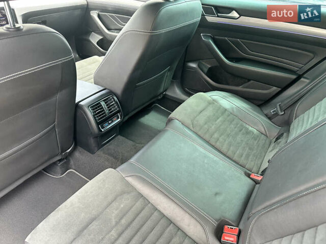 Сірий Фольксваген Пассат, об'ємом двигуна 1.4 л та пробігом 179 тис. км за 24990 $, фото 19 на Automoto.ua