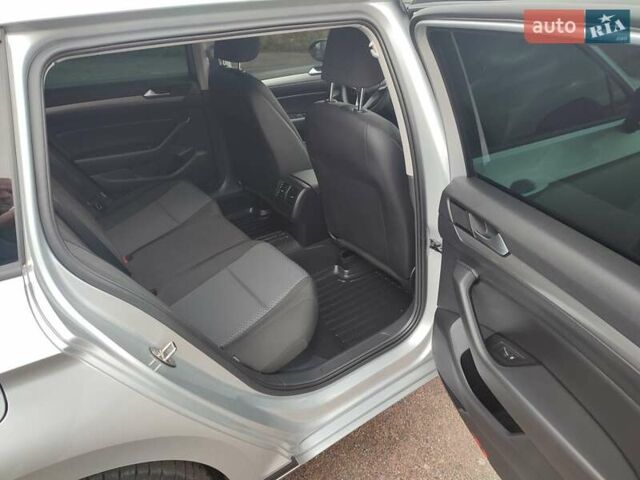 Серый Фольксваген Пассат, объемом двигателя 1.97 л и пробегом 210 тыс. км за 20000 $, фото 37 на Automoto.ua