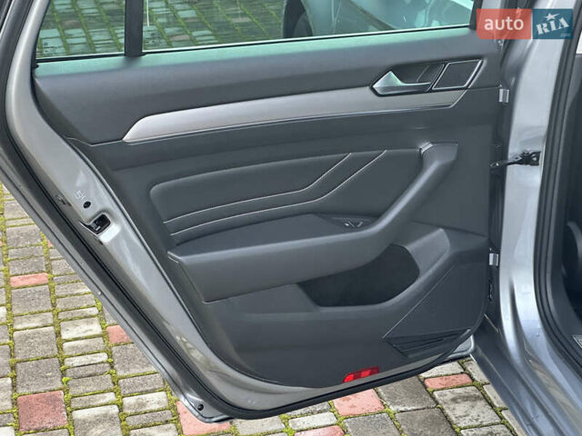 Сірий Фольксваген Пассат, об'ємом двигуна 1.97 л та пробігом 226 тис. км за 23999 $, фото 43 на Automoto.ua