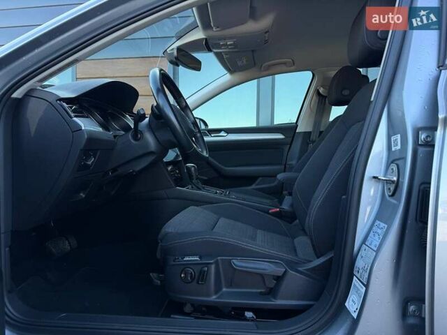 Серый Фольксваген Пассат, объемом двигателя 1.97 л и пробегом 179 тыс. км за 20900 $, фото 20 на Automoto.ua