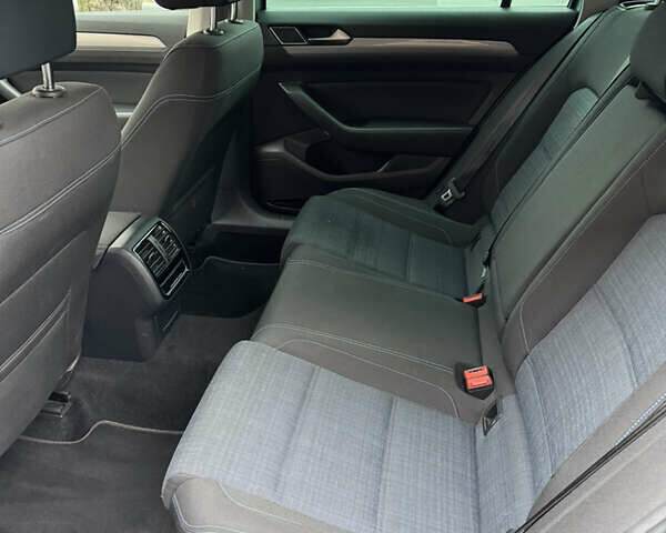 Серый Фольксваген Пассат, объемом двигателя 1.4 л и пробегом 52 тыс. км за 25000 $, фото 13 на Automoto.ua