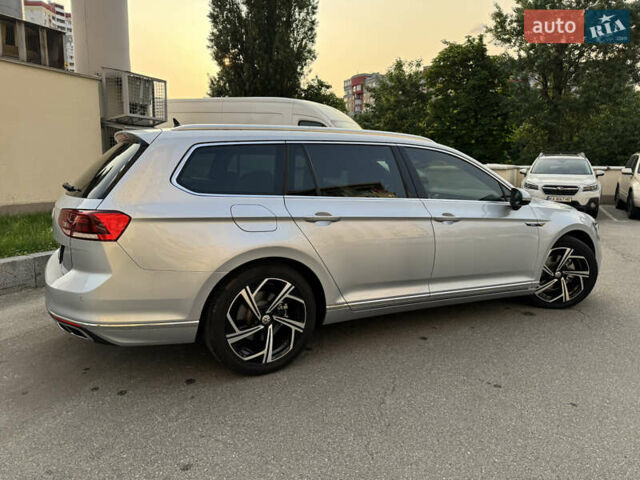 Серый Фольксваген Пассат, объемом двигателя 1.97 л и пробегом 31 тыс. км за 33399 $, фото 6 на Automoto.ua