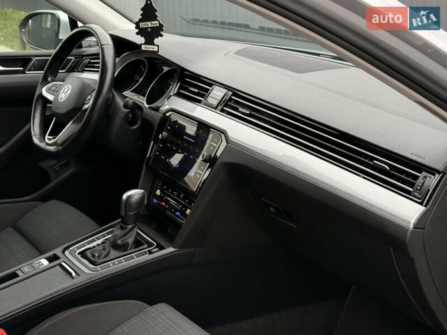 Сірий Фольксваген Пассат, об'ємом двигуна 2 л та пробігом 191 тис. км за 19777 $, фото 89 на Automoto.ua