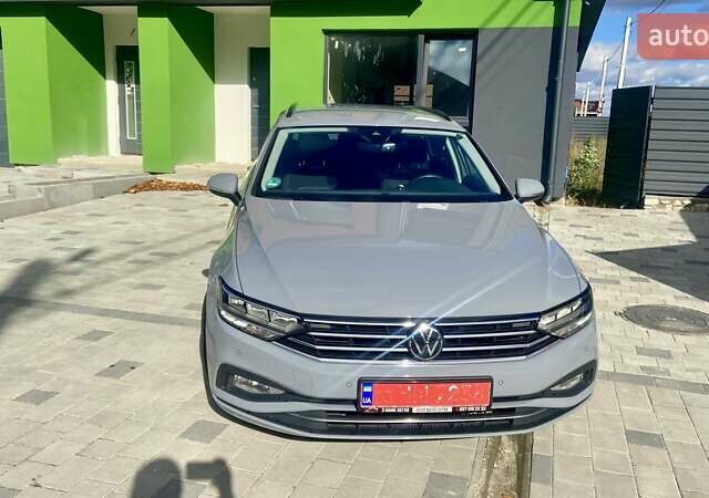 Серый Фольксваген Пассат, объемом двигателя 1.97 л и пробегом 182 тыс. км за 25999 $, фото 12 на Automoto.ua