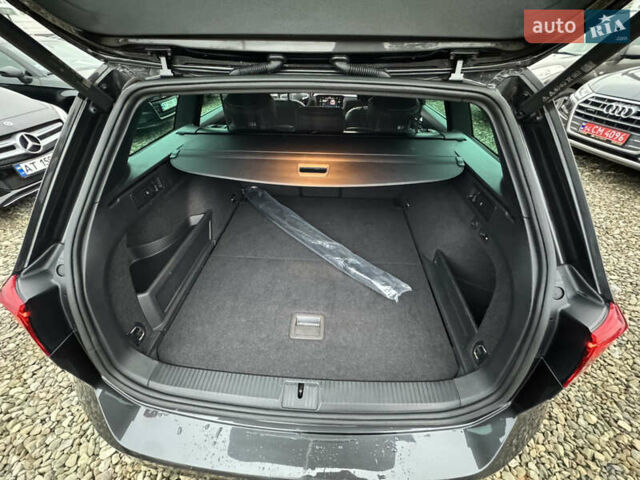 Серый Фольксваген Пассат, объемом двигателя 1.97 л и пробегом 179 тыс. км за 29999 $, фото 26 на Automoto.ua