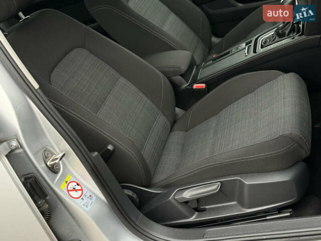Сірий Фольксваген Пассат, об'ємом двигуна 2 л та пробігом 191 тис. км за 19777 $, фото 87 на Automoto.ua