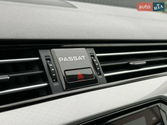 Сірий Фольксваген Пассат, об'ємом двигуна 2 л та пробігом 191 тис. км за 19777 $, фото 122 на Automoto.ua