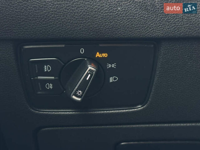 Сірий Фольксваген Пассат, об'ємом двигуна 2 л та пробігом 191 тис. км за 19777 $, фото 101 на Automoto.ua