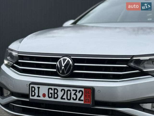 Сірий Фольксваген Пассат, об'ємом двигуна 2 л та пробігом 191 тис. км за 19777 $, фото 16 на Automoto.ua