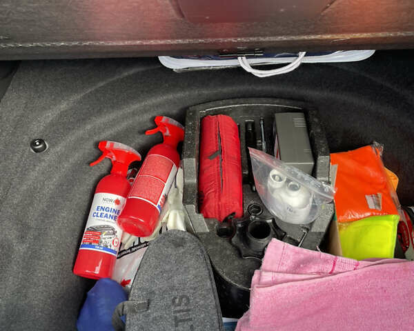 Серый Фольксваген Пассат, объемом двигателя 1.97 л и пробегом 214 тыс. км за 28500 $, фото 19 на Automoto.ua