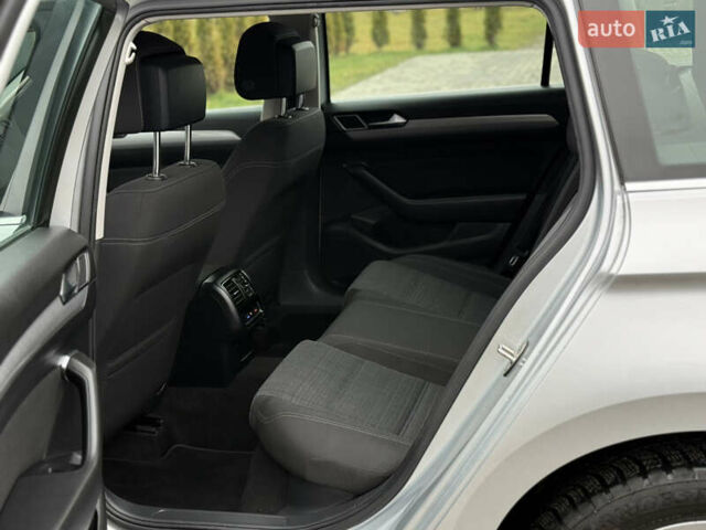 Сірий Фольксваген Пассат, об'ємом двигуна 2 л та пробігом 191 тис. км за 19777 $, фото 72 на Automoto.ua