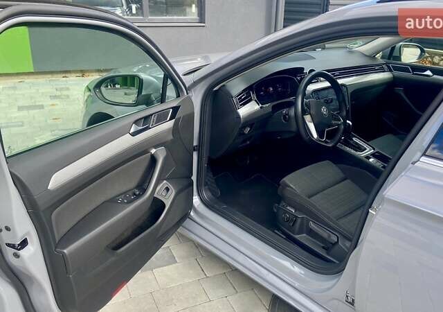 Серый Фольксваген Пассат, объемом двигателя 1.97 л и пробегом 182 тыс. км за 25999 $, фото 20 на Automoto.ua