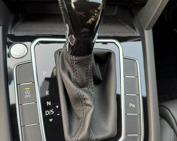 Серый Фольксваген Пассат, объемом двигателя 1.97 л и пробегом 31 тыс. км за 33399 $, фото 14 на Automoto.ua