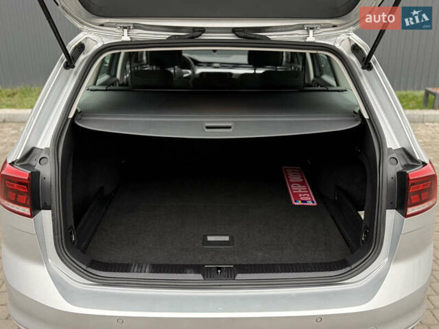 Сірий Фольксваген Пассат, об'ємом двигуна 2 л та пробігом 191 тис. км за 19777 $, фото 126 на Automoto.ua