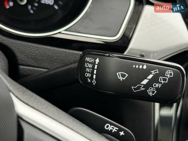 Сірий Фольксваген Пассат, об'ємом двигуна 2 л та пробігом 191 тис. км за 19777 $, фото 103 на Automoto.ua