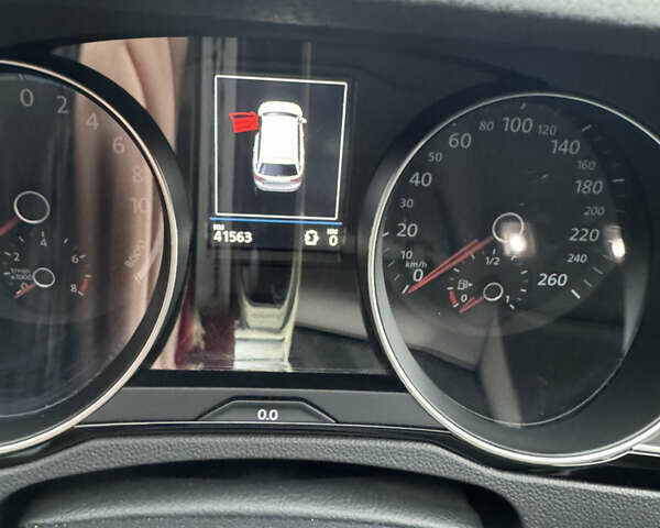 Серый Фольксваген Пассат, объемом двигателя 1.4 л и пробегом 52 тыс. км за 25000 $, фото 9 на Automoto.ua