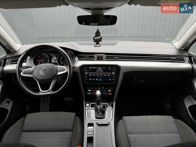 Сірий Фольксваген Пассат, об'ємом двигуна 2 л та пробігом 191 тис. км за 19777 $, фото 90 на Automoto.ua