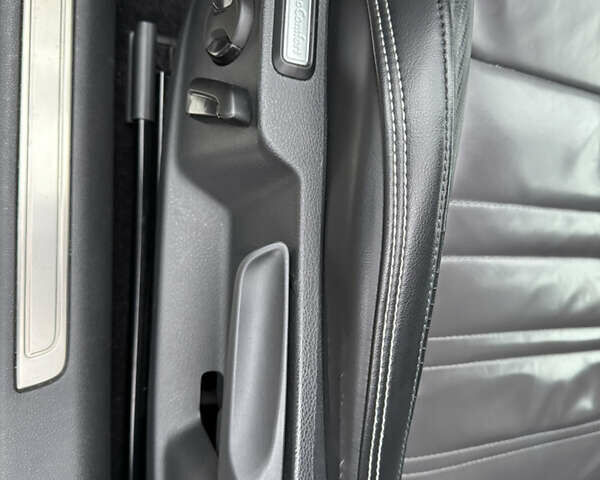 Серый Фольксваген Пассат, объемом двигателя 1.97 л и пробегом 179 тыс. км за 29999 $, фото 18 на Automoto.ua