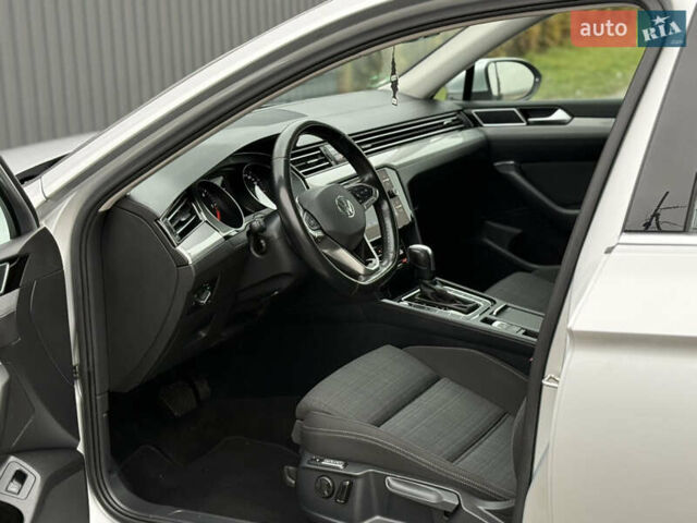 Сірий Фольксваген Пассат, об'ємом двигуна 2 л та пробігом 191 тис. км за 19777 $, фото 61 на Automoto.ua