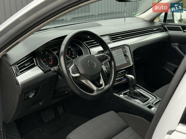 Сірий Фольксваген Пассат, об'ємом двигуна 2 л та пробігом 191 тис. км за 19777 $, фото 68 на Automoto.ua