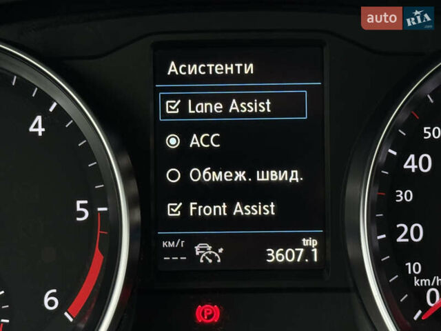 Сірий Фольксваген Пассат, об'ємом двигуна 2 л та пробігом 191 тис. км за 19777 $, фото 118 на Automoto.ua