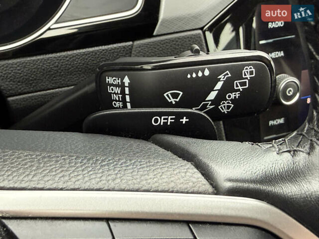 Сірий Фольксваген Пассат, об'ємом двигуна 2 л та пробігом 191 тис. км за 19777 $, фото 104 на Automoto.ua