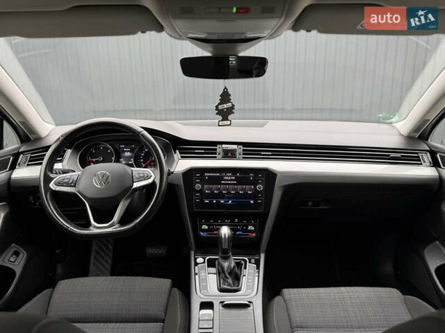 Сірий Фольксваген Пассат, об'ємом двигуна 2 л та пробігом 191 тис. км за 19777 $, фото 91 на Automoto.ua