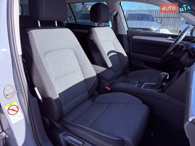 Сірий Фольксваген Пассат, об'ємом двигуна 2 л та пробігом 179 тис. км за 21830 $, фото 43 на Automoto.ua