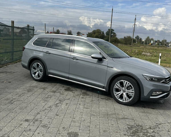 Серый Фольксваген Пассат, объемом двигателя 1.97 л и пробегом 214 тыс. км за 28500 $, фото 12 на Automoto.ua