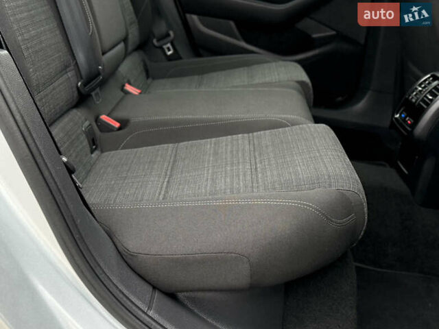 Сірий Фольксваген Пассат, об'ємом двигуна 2 л та пробігом 191 тис. км за 19777 $, фото 81 на Automoto.ua