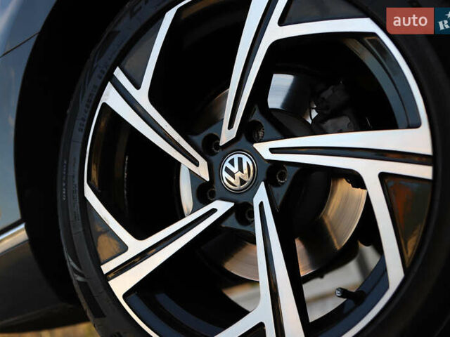 Серый Фольксваген Пассат, объемом двигателя 1.97 л и пробегом 65 тыс. км за 31900 $, фото 39 на Automoto.ua