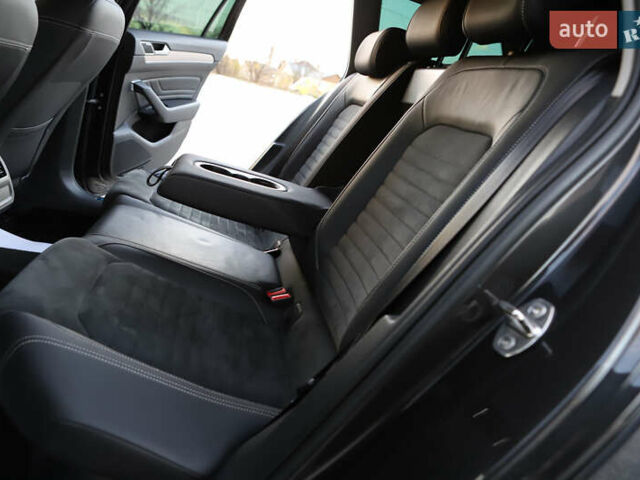 Серый Фольксваген Пассат, объемом двигателя 1.97 л и пробегом 65 тыс. км за 31900 $, фото 116 на Automoto.ua