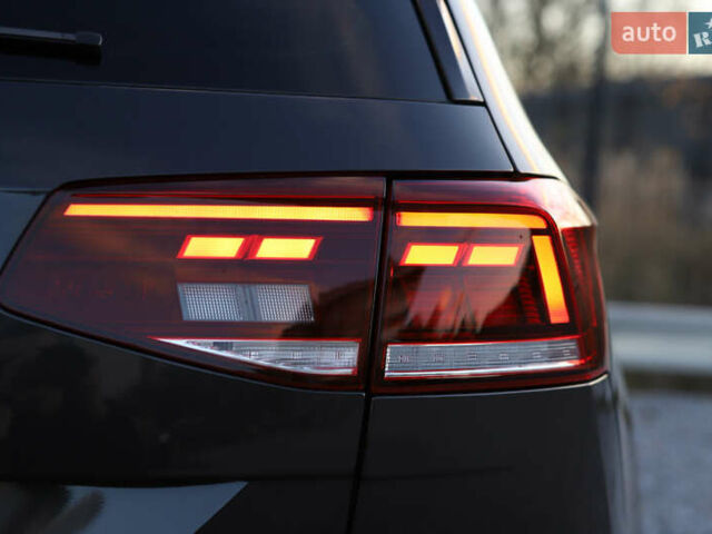 Серый Фольксваген Пассат, объемом двигателя 1.97 л и пробегом 65 тыс. км за 31900 $, фото 24 на Automoto.ua