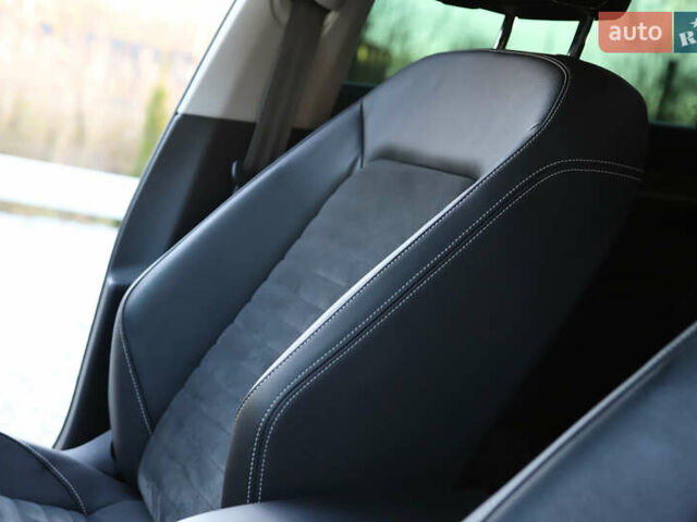 Серый Фольксваген Пассат, объемом двигателя 1.97 л и пробегом 65 тыс. км за 31900 $, фото 102 на Automoto.ua