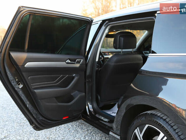 Серый Фольксваген Пассат, объемом двигателя 1.97 л и пробегом 65 тыс. км за 31900 $, фото 108 на Automoto.ua