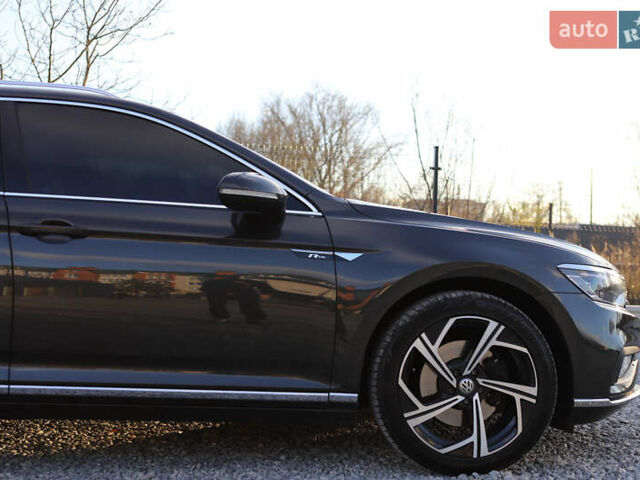 Серый Фольксваген Пассат, объемом двигателя 1.97 л и пробегом 65 тыс. км за 31900 $, фото 41 на Automoto.ua