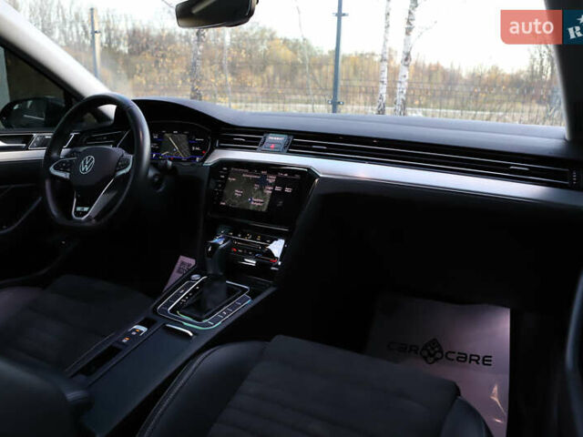 Серый Фольксваген Пассат, объемом двигателя 1.97 л и пробегом 65 тыс. км за 31900 $, фото 114 на Automoto.ua