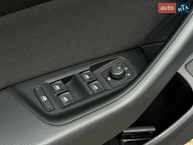 Серый Фольксваген Пассат, объемом двигателя 1.97 л и пробегом 30 тыс. км за 32999 $, фото 28 на Automoto.ua